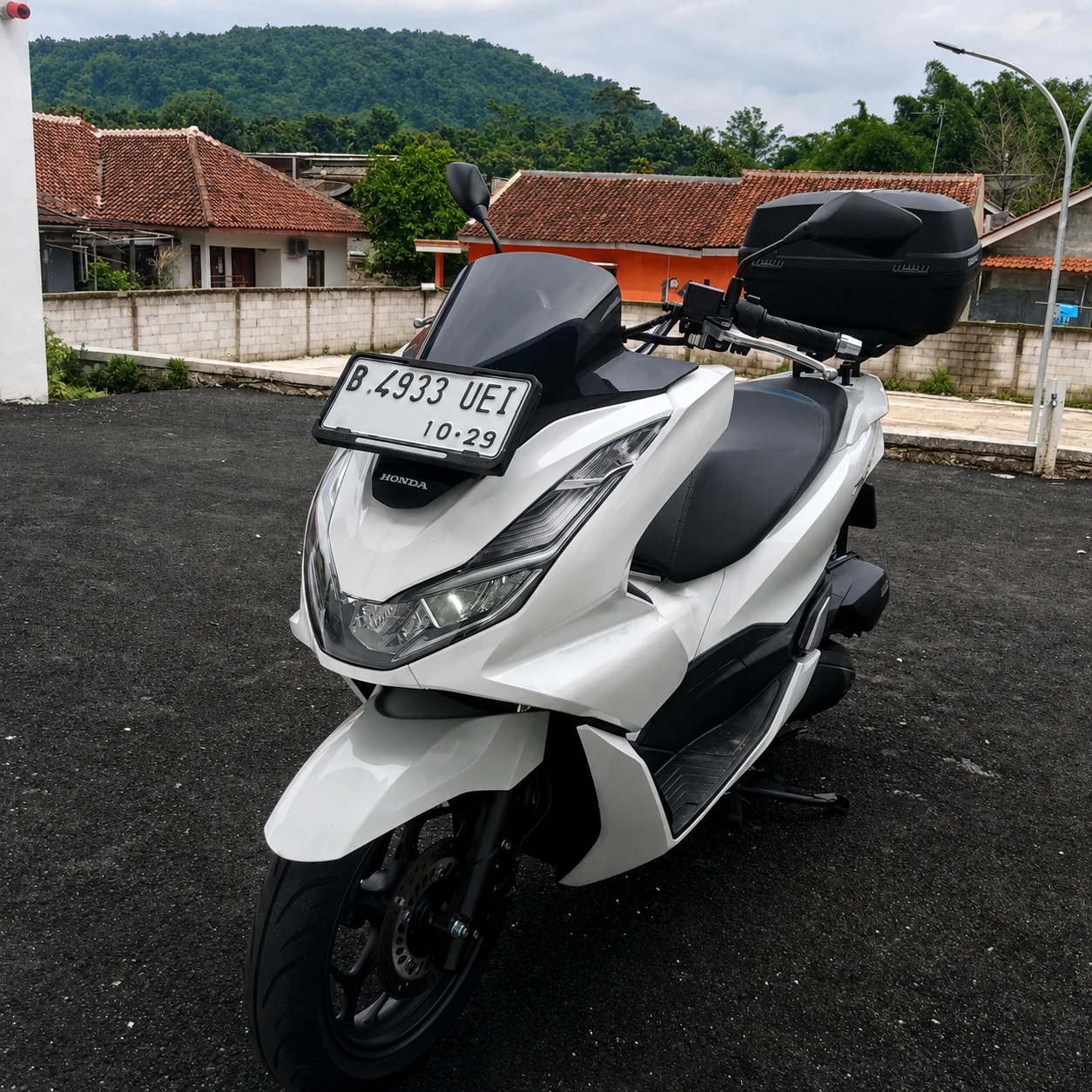 Kendaraan layanan home care Klinik S'S